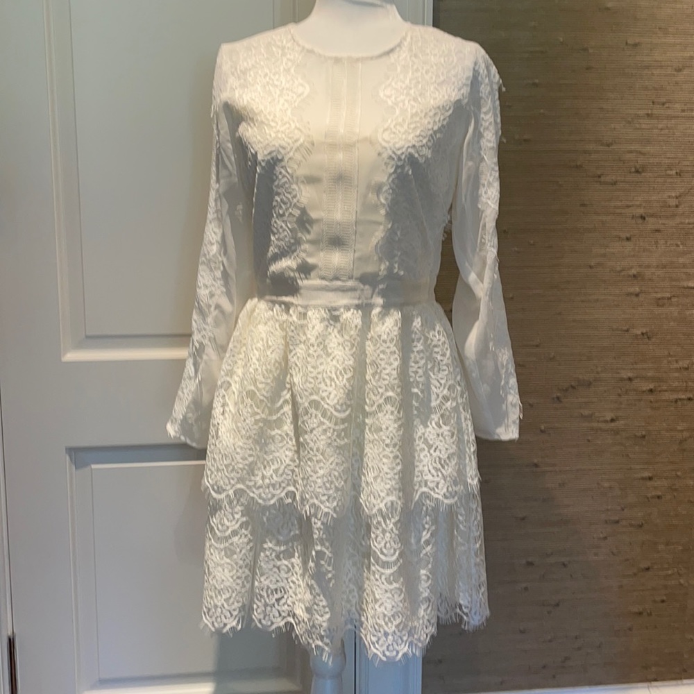 Adelyn Rae White Lace Wedding Party Dress M